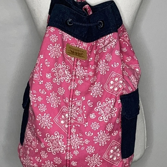 Levi's Pink Bandana Print & Denim Drawstring Backpack with Pockets - Picture 2 of 9